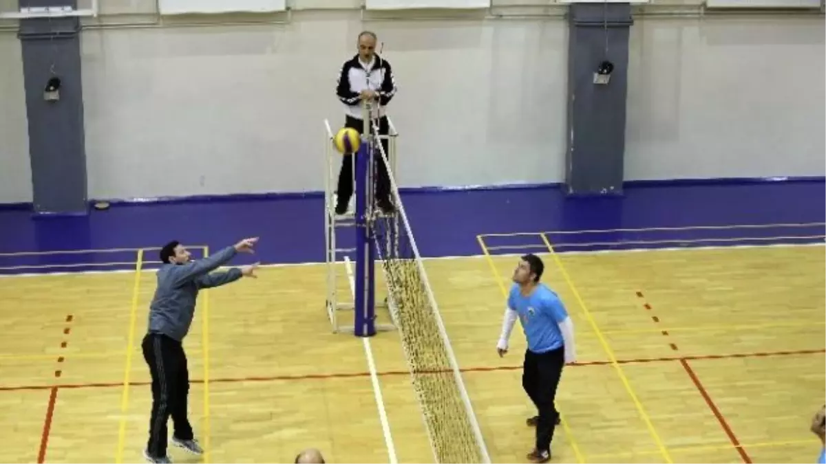 İlkadım\'da Voleybol Turnuvası Başladı