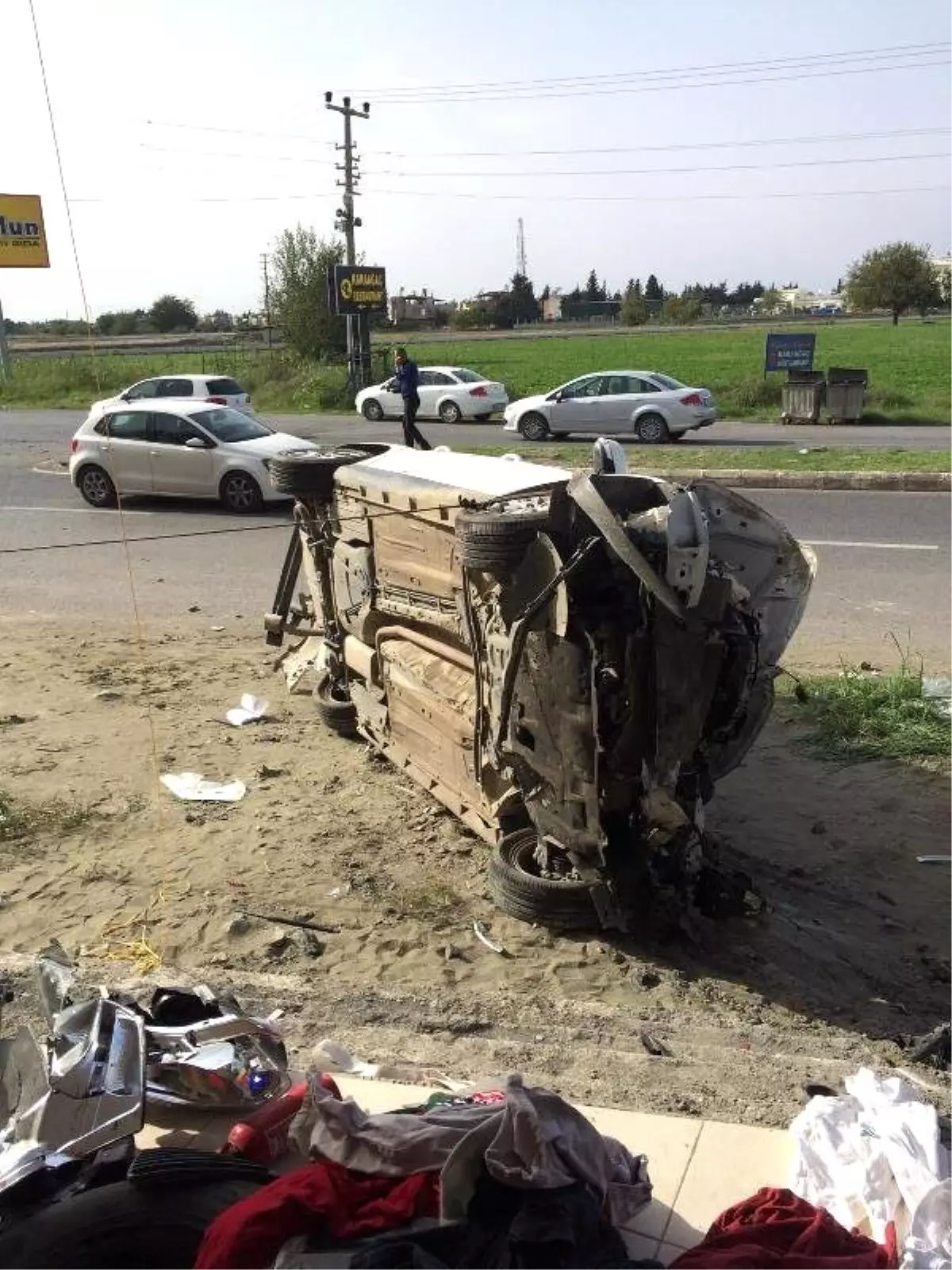 Selçuk İnan\'ın Kuzeni Kazada Yaşamını Yitirdi, 3 Yaralı