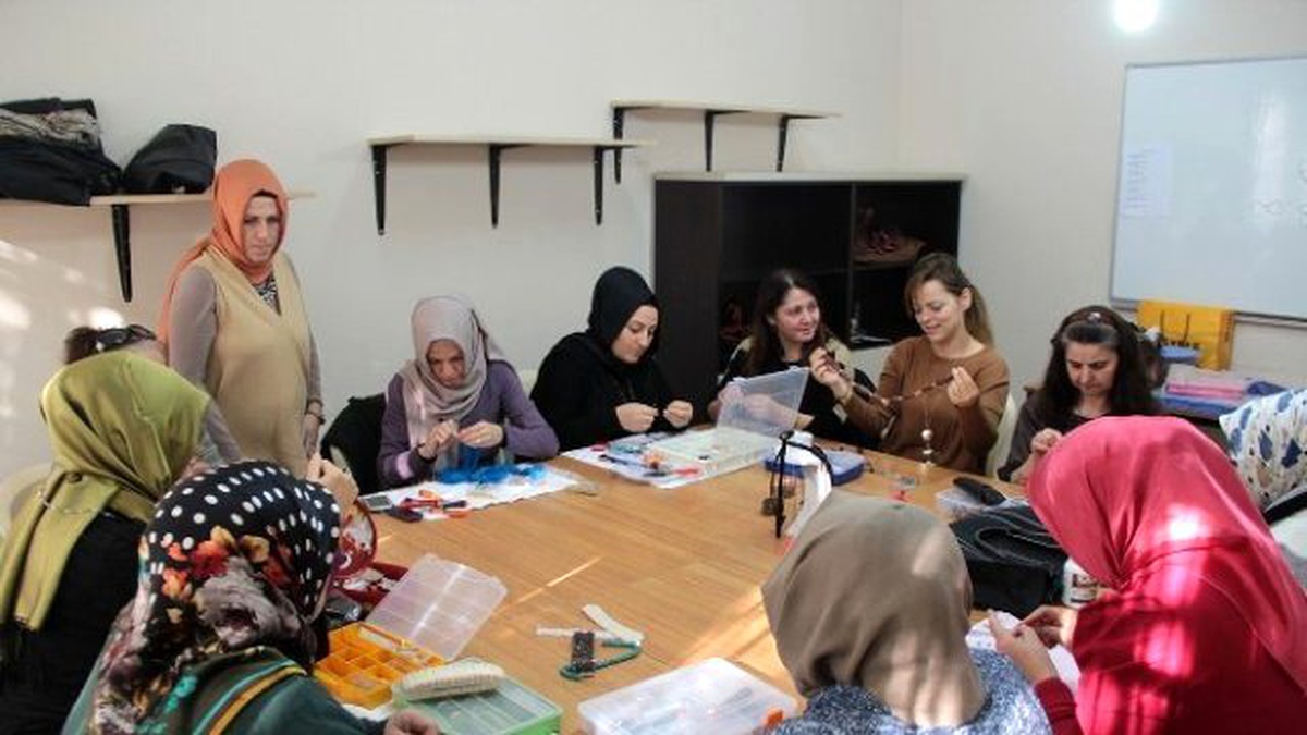 Takı Tasarım Kursları Yeni Dönemde Eğitimlerini Sürdürüyor