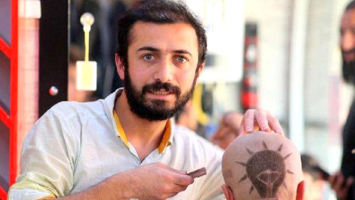 AK Parti'nin 'Ampul'ünü Kafasına Kazıttı