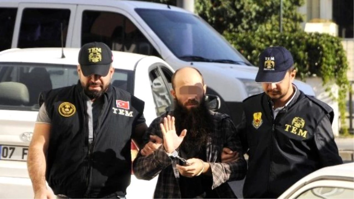 Antalya\'da Işid Operasyonu: 2\'si Rus 20 Gözaltı