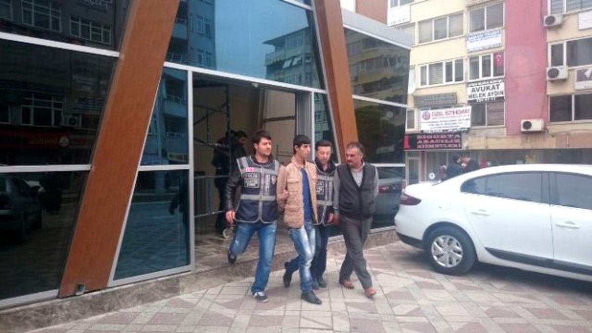 Çalıntı Araçla 50 Bin Liralık İnşaat Malzemesi Çaldılar