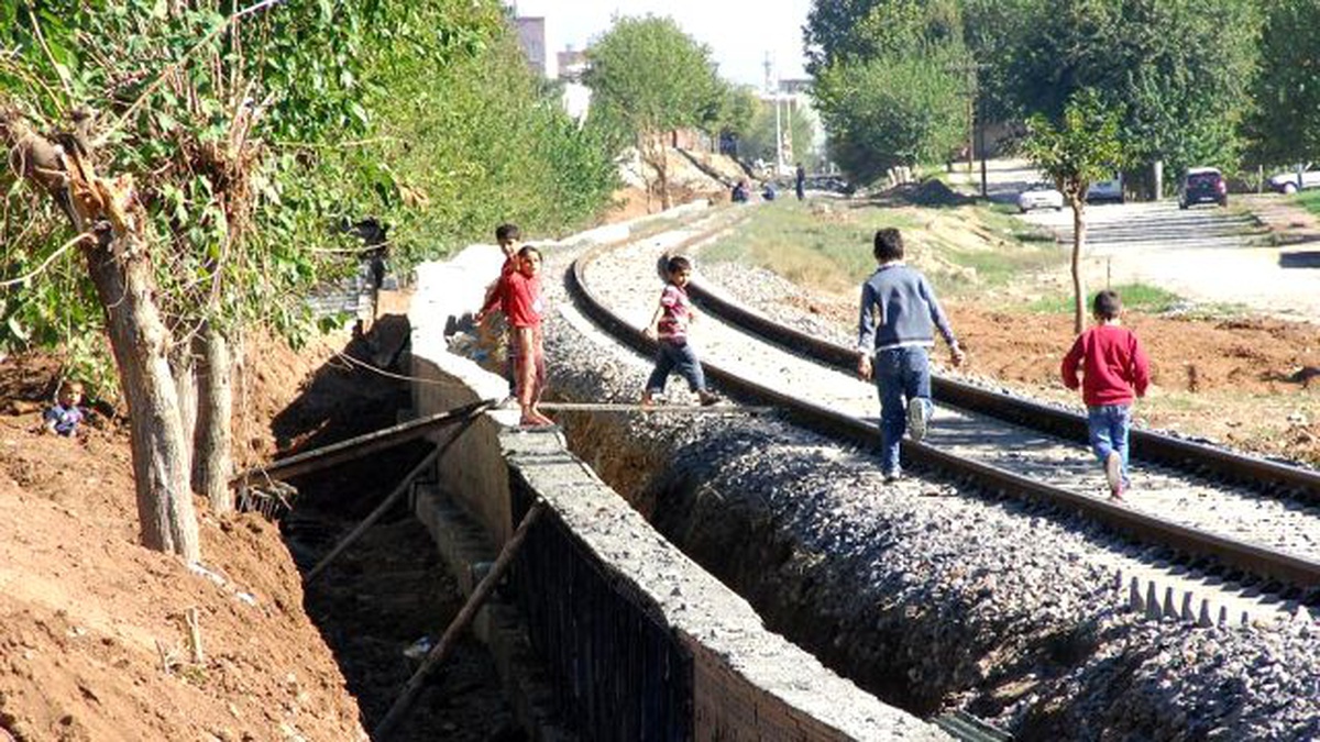 DDY\'nin Perde Beton Çalışması Vatandaşları Mağdur Etti