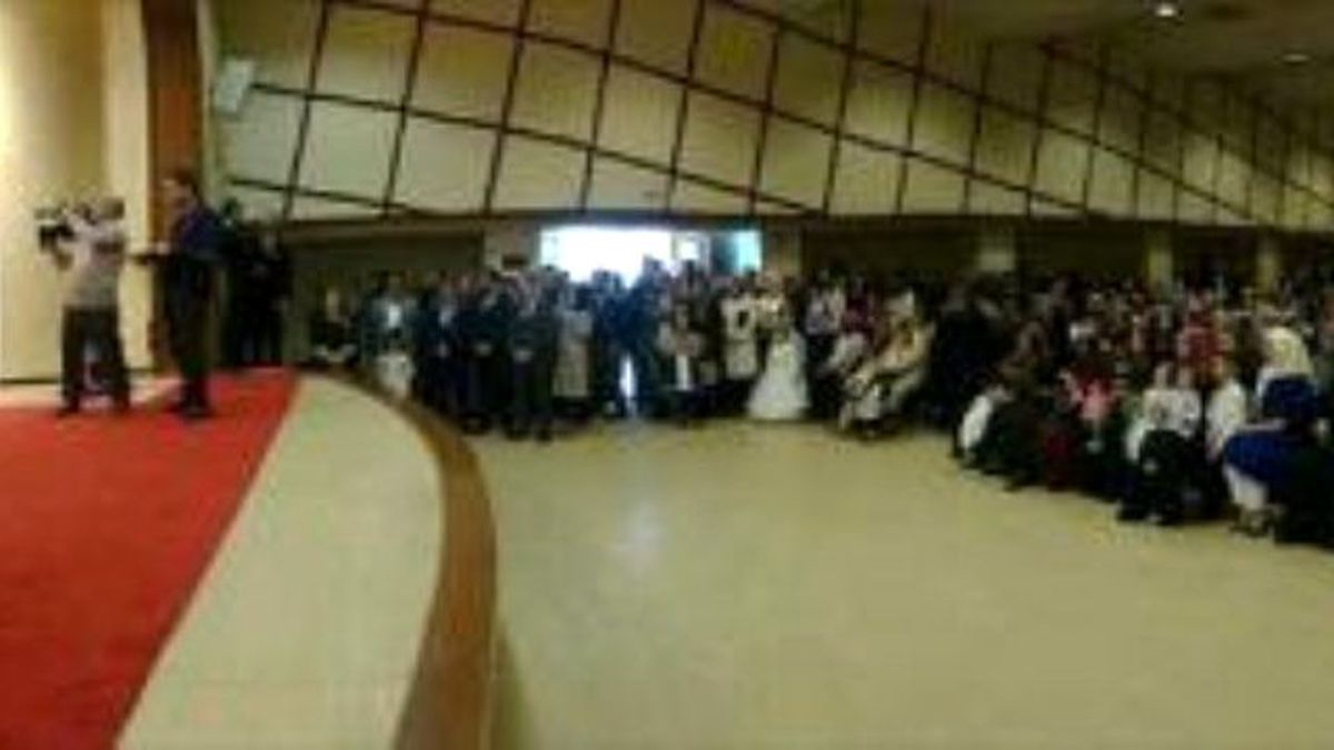 İmamdan Görev Yaptığı Camide Dini Nikah Töreni