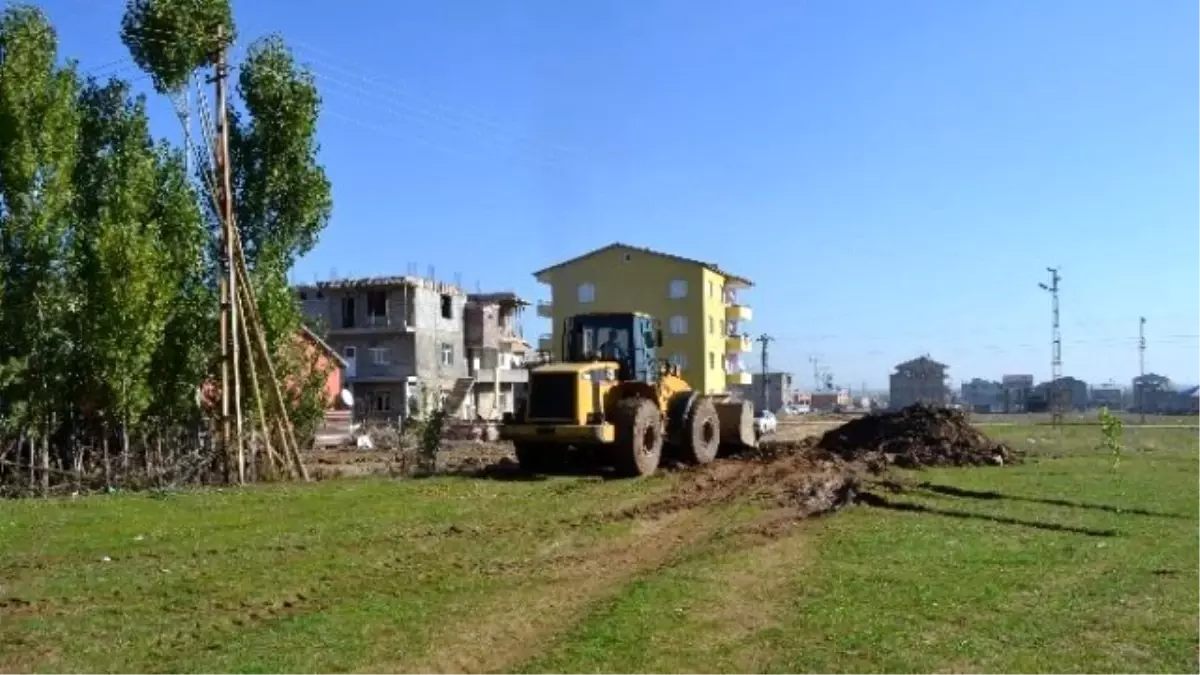 Muş Belediyesi Yeni Yollar Açıyor