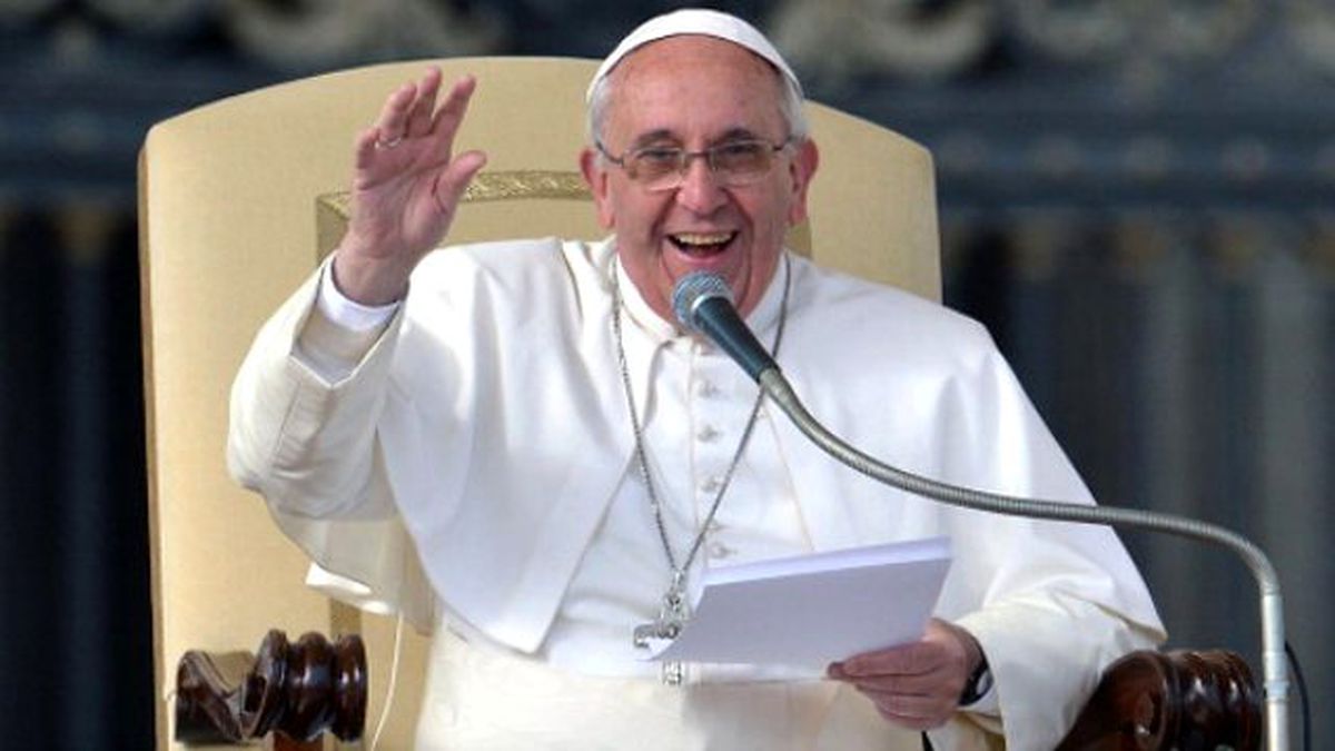 Papa, Lüks İçinde Yaşayan İnananları Firavuna Benzetti