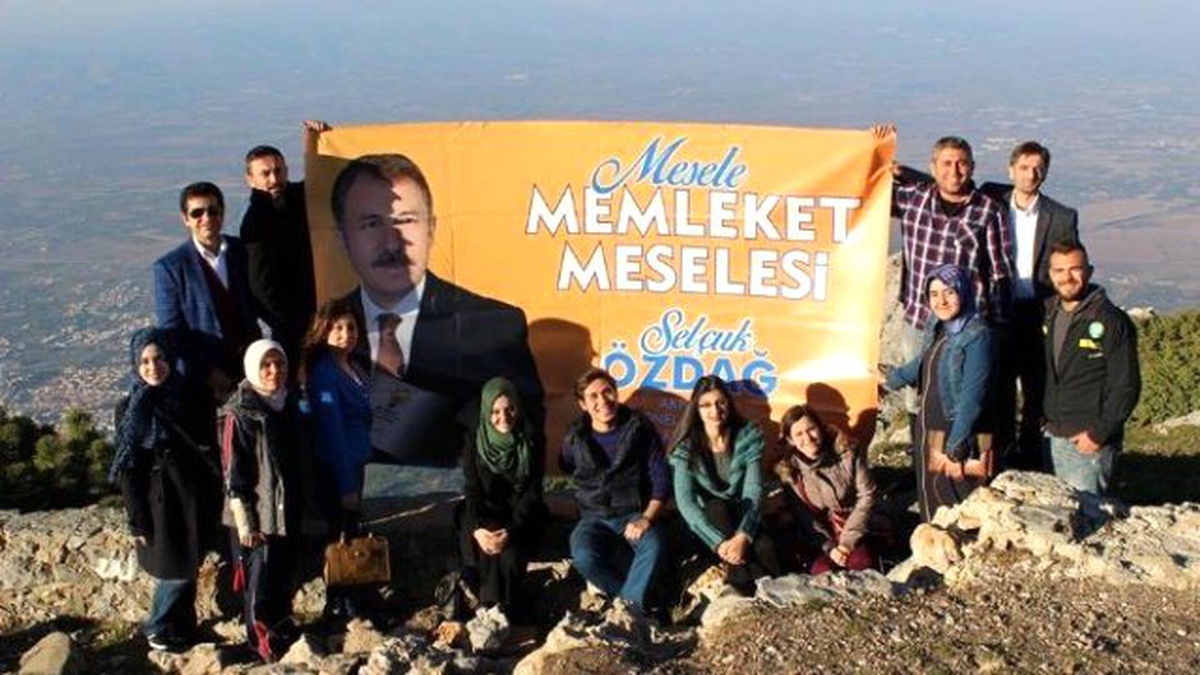 Spil\'in Zirvesinde Selçuk Özdağ Sevgisi