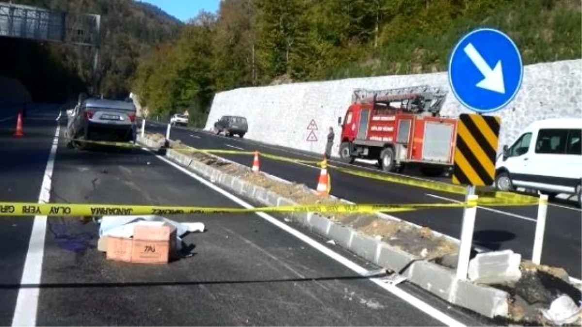 Bolu\'da Takla Atan Otomobilden Yola Fırlayan Sürücü Öldü
