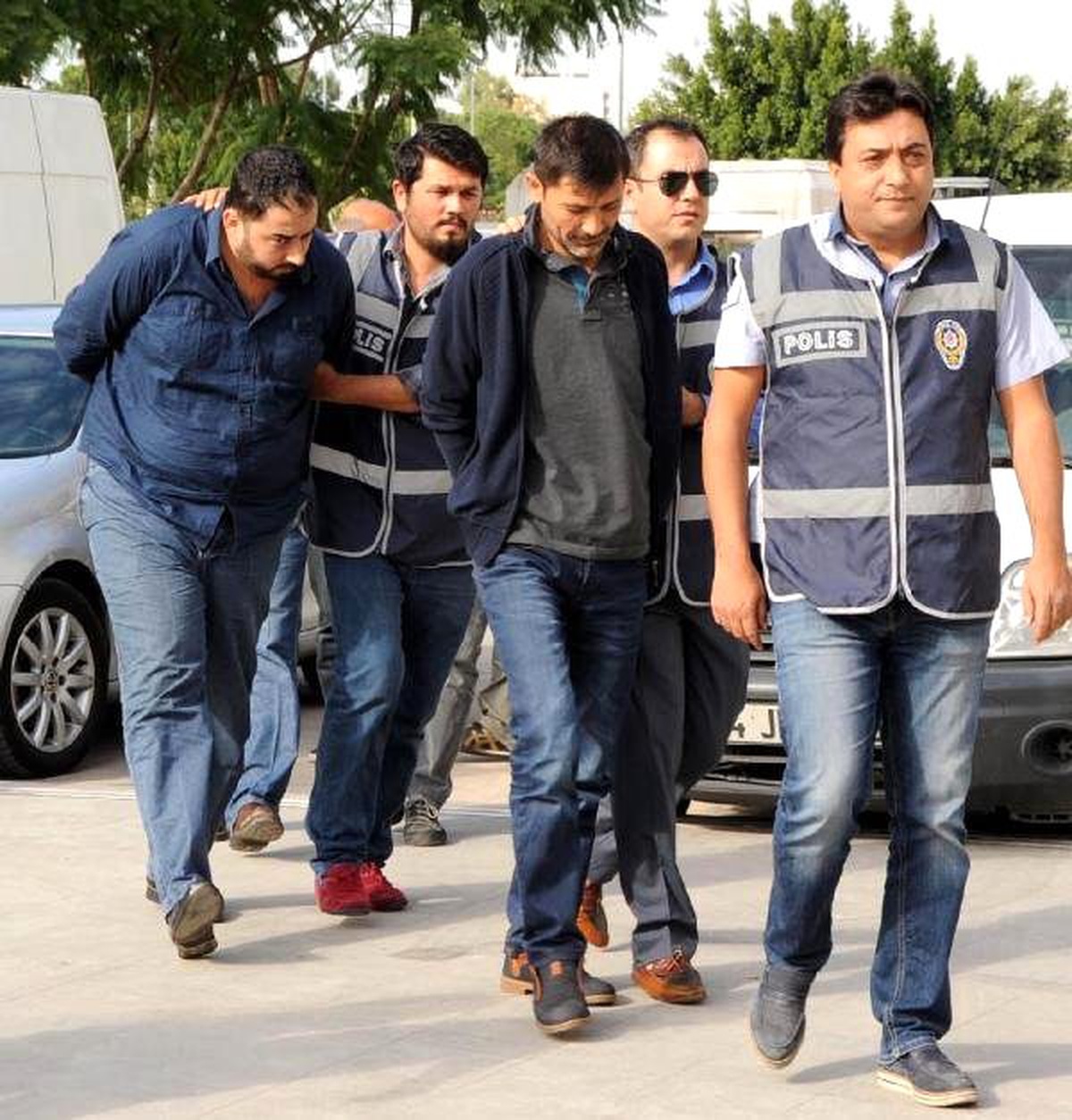 Antalya\'da Sahte İçki Operasyonuna 4 Tutuklama