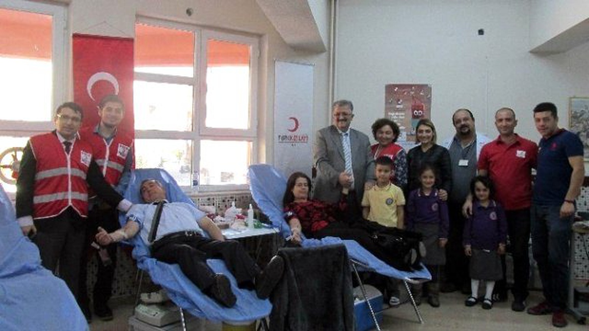 Aydın\'da Kızılay ve Yedieylül İlkokulun\'ndan Anlamlı Çalışma