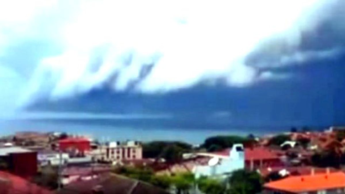 Bulut Tsunamisi Saniyeler İçinde Tüm Şehri Yuttu