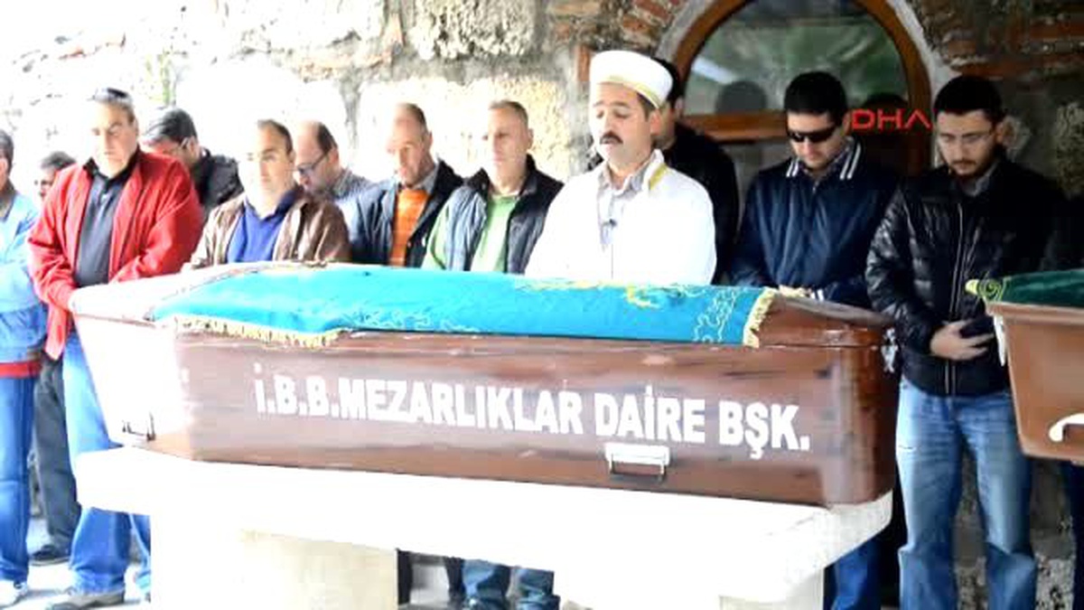 İzmir Miras İçin Tartıştığı Kız Kardeşi ve Eniştesini Öldürüp, Yeğenini Yaraladı Ek Cenazeler...