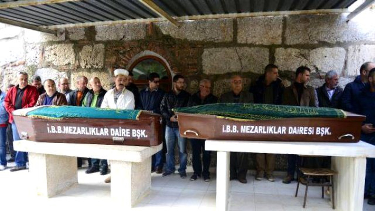 Miras Kurbanları Yan Yana Toprağa Verildi