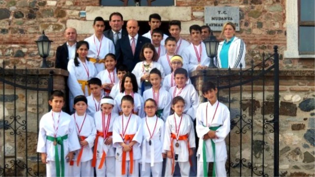 Mudanyalı Minik Karatecilerin Büyük Başarısı