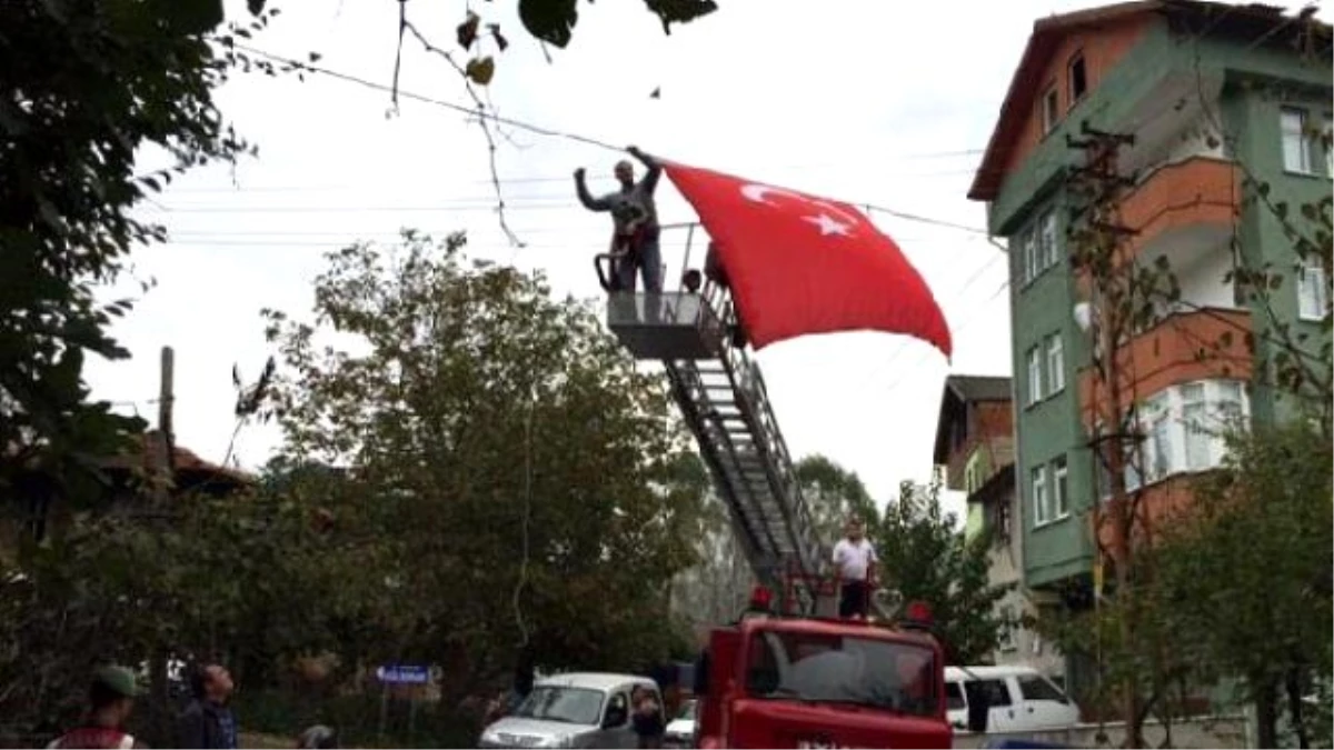 Şehit Uzman Çavuşun Ailesine Acı Haber Verildi