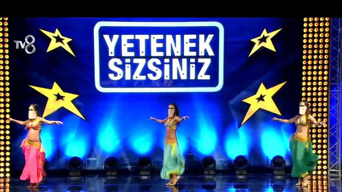 Sultan\'s Angels\'ın Dans Gösterisi
