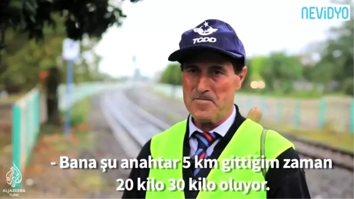 Tren Yolu Bekçisi 20 Yıl Sonra Tatile Gidecek