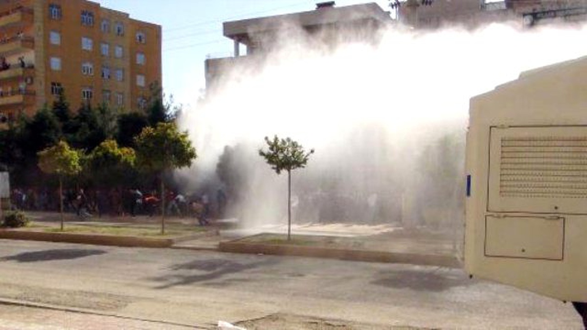 Üç Mahallesinda Sokağa Çıkma Yasağı Bulunan Silvan\'da Olaylı Gün