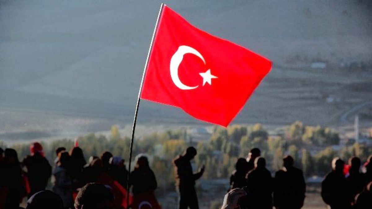 Erzurum\'da 10 Binler Ecdadın Anısına Tabyalara Yürüdü