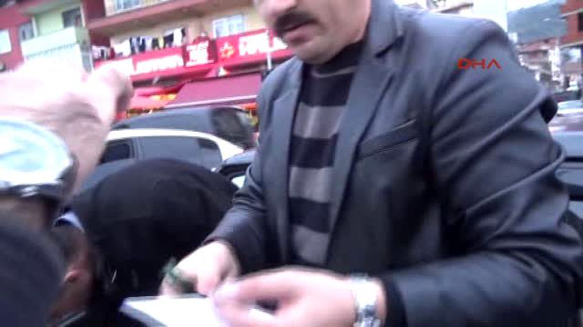 İç Çamaşırında Bonzai Ele Geçirildi