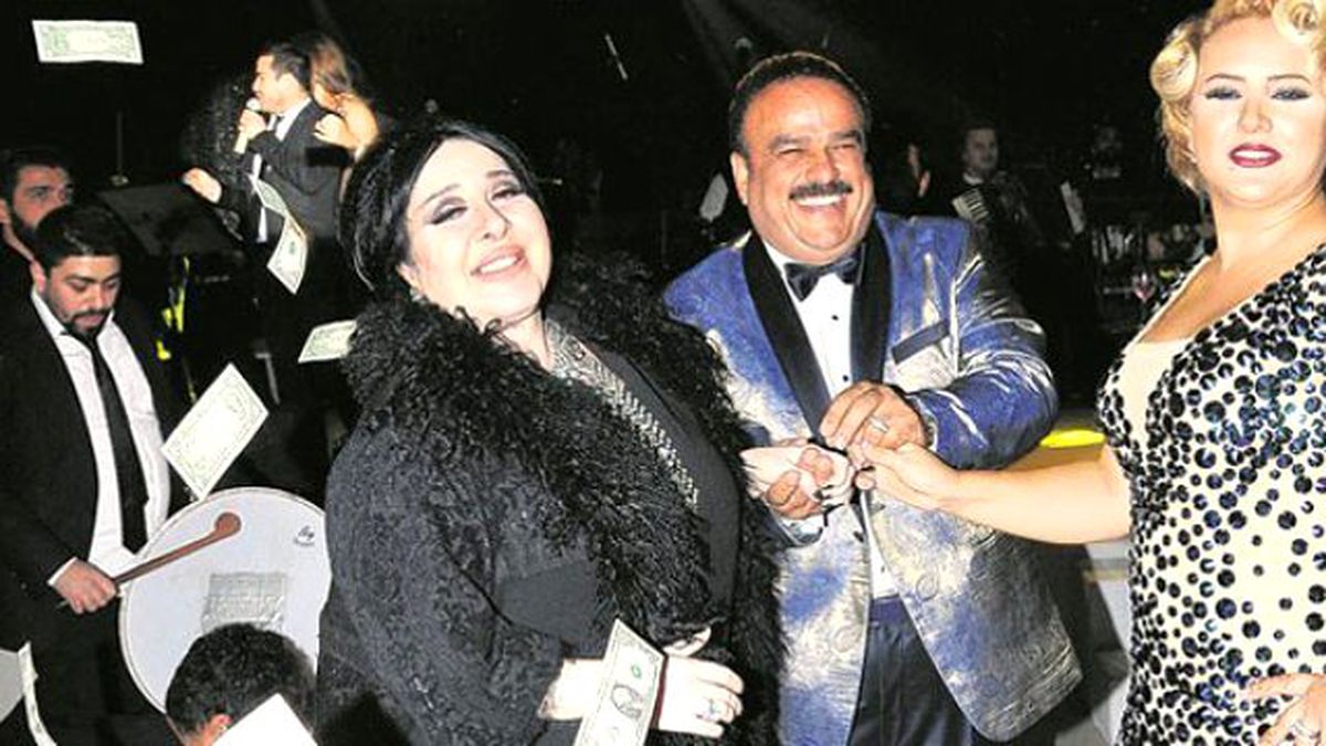 Bülent Serttaş'ın Oğullarının Sünnet Düğününde Dolarlar Havada Uçtu