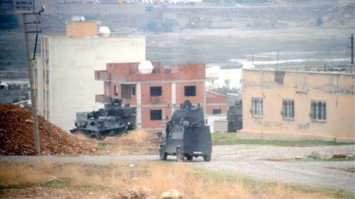 Cizre'de Çatışmalar Akşam'da Devam Etti: 4 Yaralı