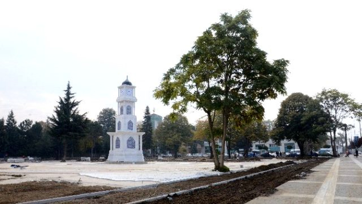 Düzce Lisesi Parkı Meydana Çıktı