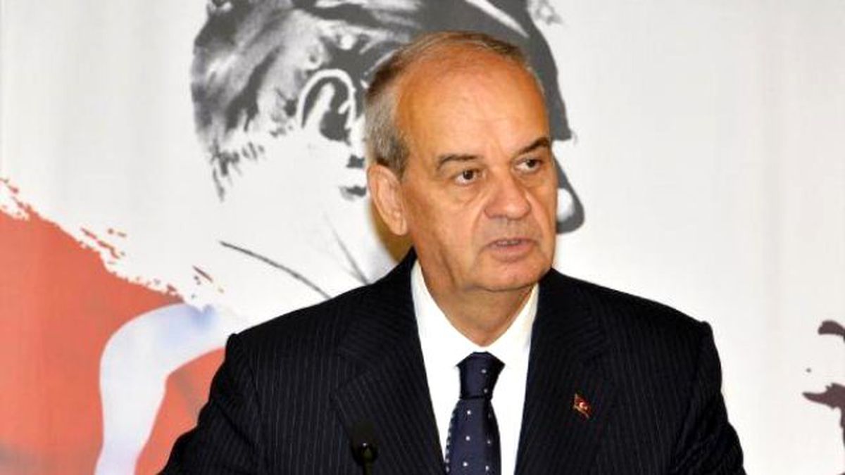 Atatürk\'ün Dış Politikası" Konferansı