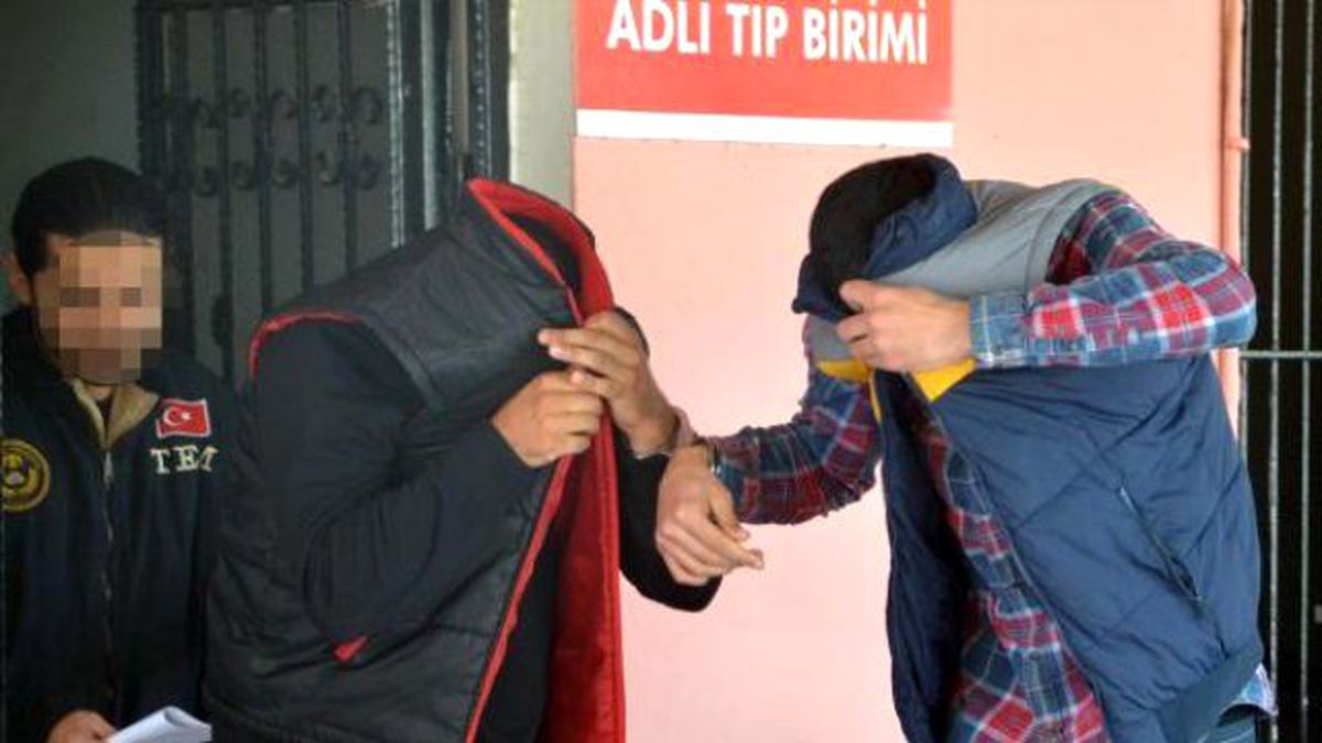 Işid\'e Katılmak İsteyen 38 Yabancı Yakalandı (2)