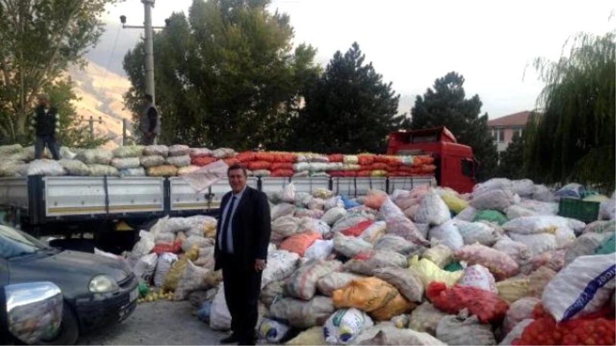 Niğde\'nin Yeni Vekilinin İlk İşi Elma Pazarı Ziyareti