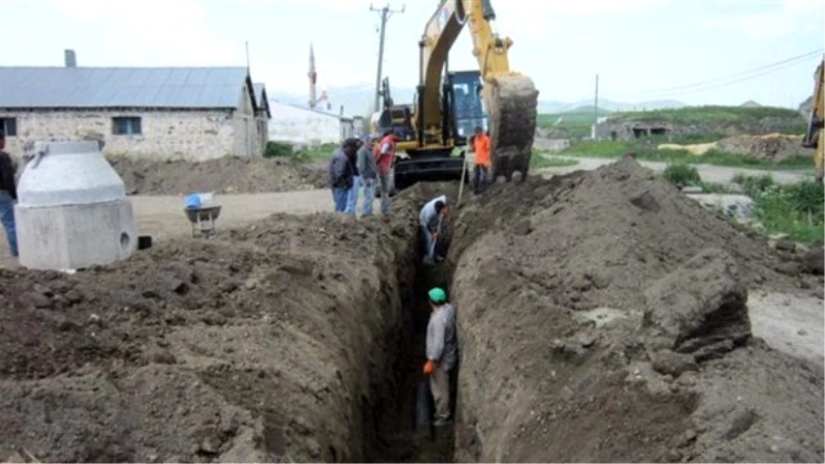 Selim\'in Köylerinde Kanalizasyon Çalışmaları Devam Ediyor