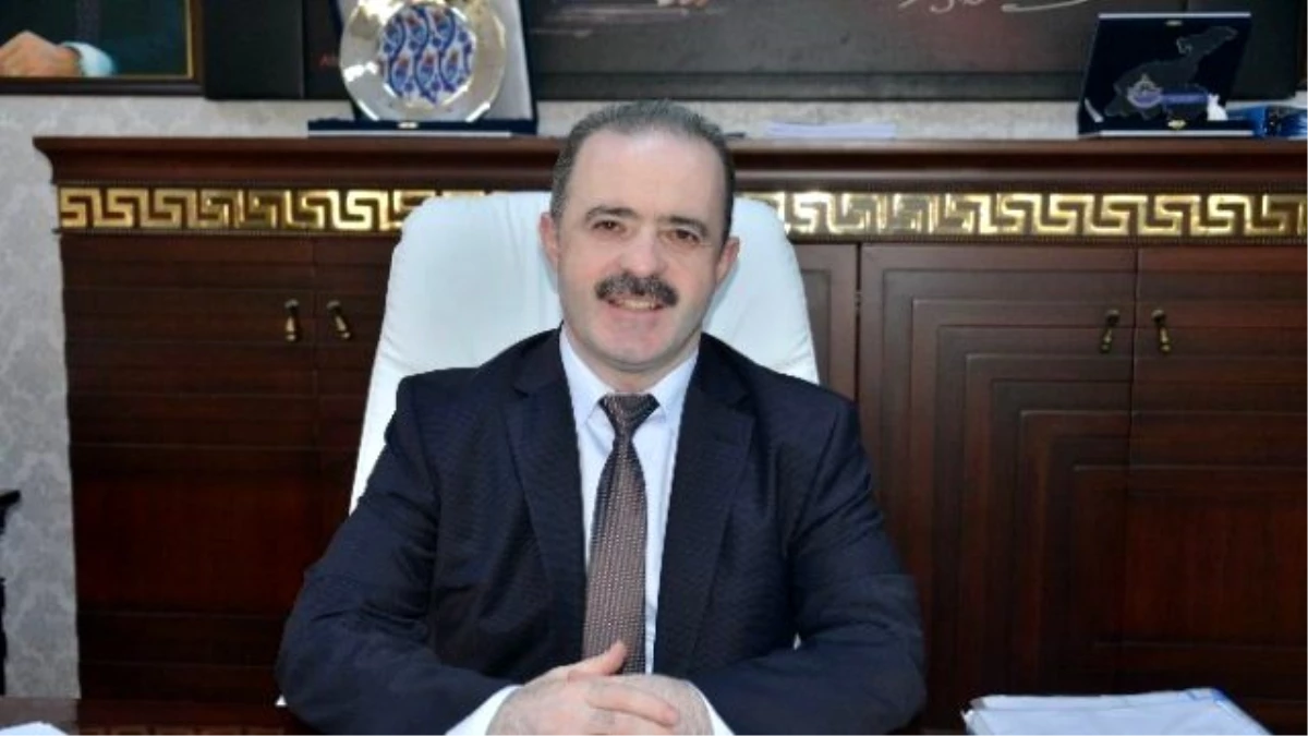 Tuşba Belediye Başkanı Özgökçe\'den 10 Kasım Mesajı