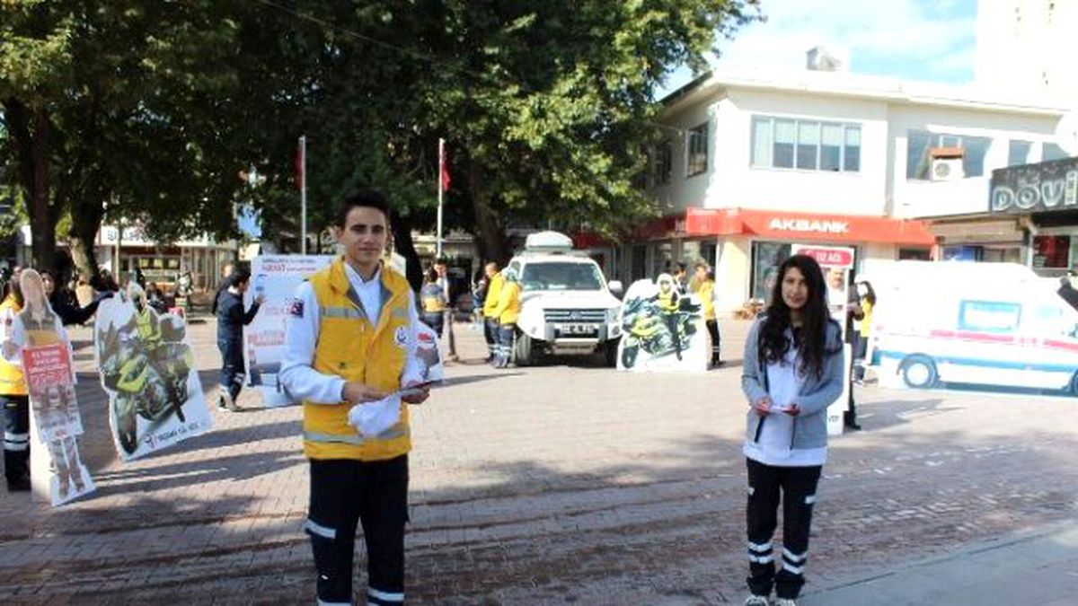 Yaşama Yol Ver Projesi Tanıtımı Kırşehir\'de Başladı