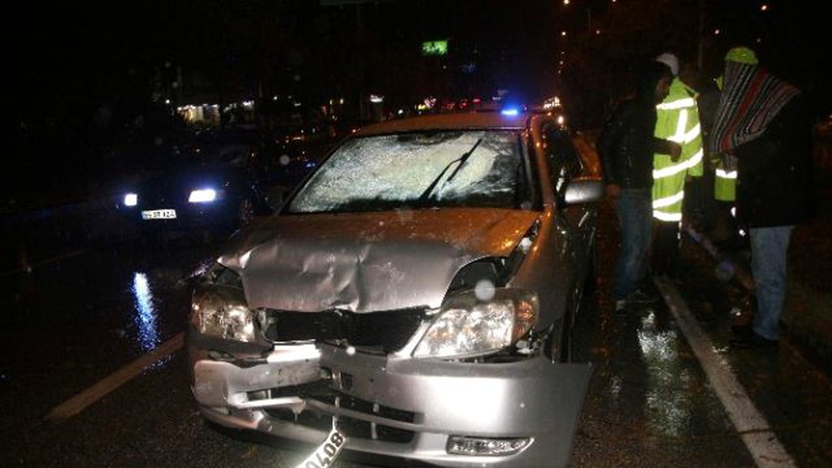 Yozgat\'ta 12 Araç Birbirine Girdi: 3 Yaralı