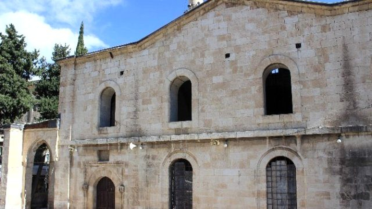 113 Yıllık Cami Kapısı Tarihe Işık Tutuyor