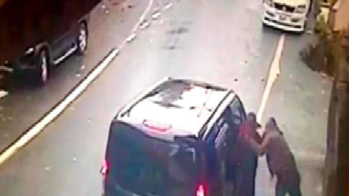 2 Kişinin Yaralandığı Silahlı Kavga Güvenlik Kamerasında