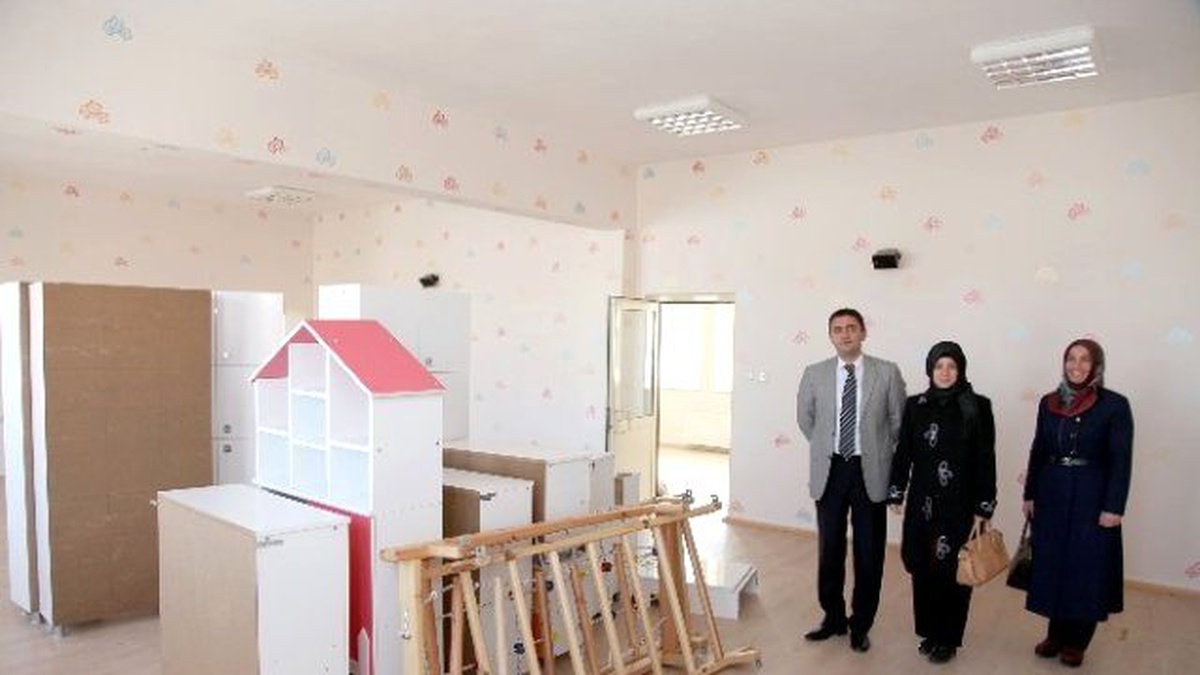 Adem, Bayanlar İçin Özenle Hazırlanıyor