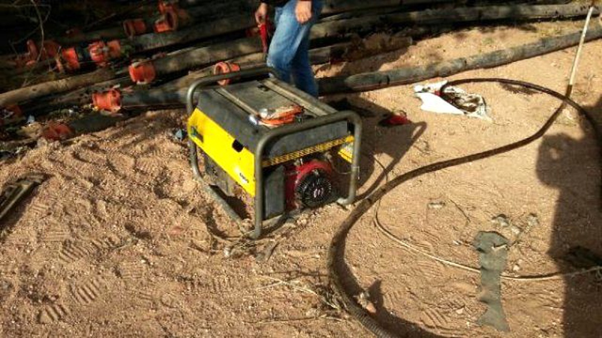 Akçakale\'de Çalıntı Kamyon ve Ham Petrol Operasyonu: 2 Gözaltı