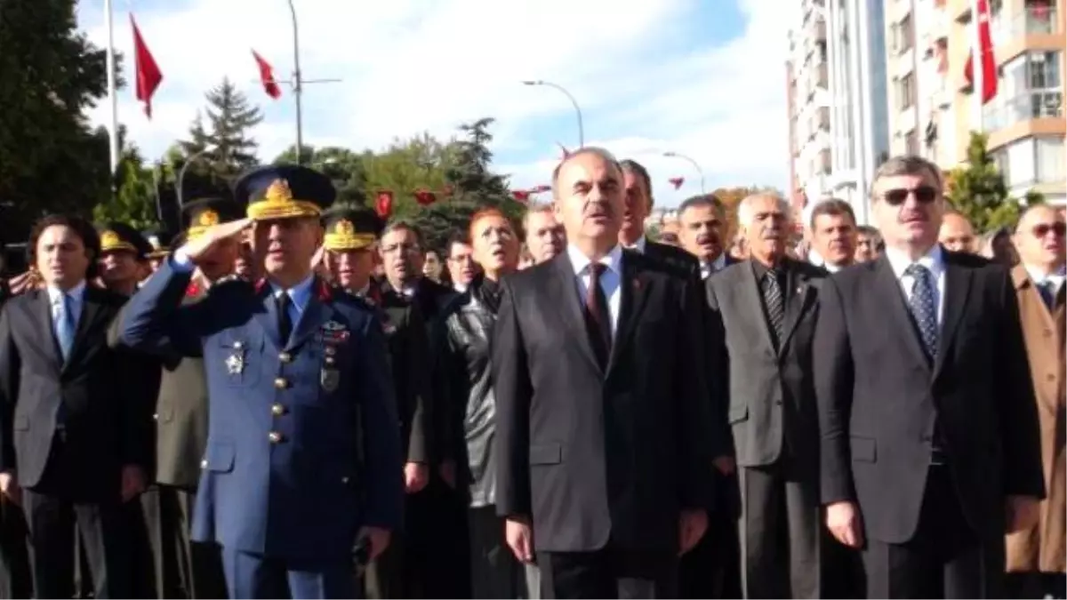 Atatürk, Konya\'da Törenlerle Anıldı