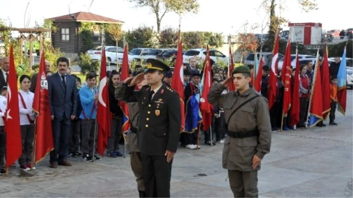 Atatürk Ölümünün 77. Yıldönümünde Akçakoca\'da Anıldı