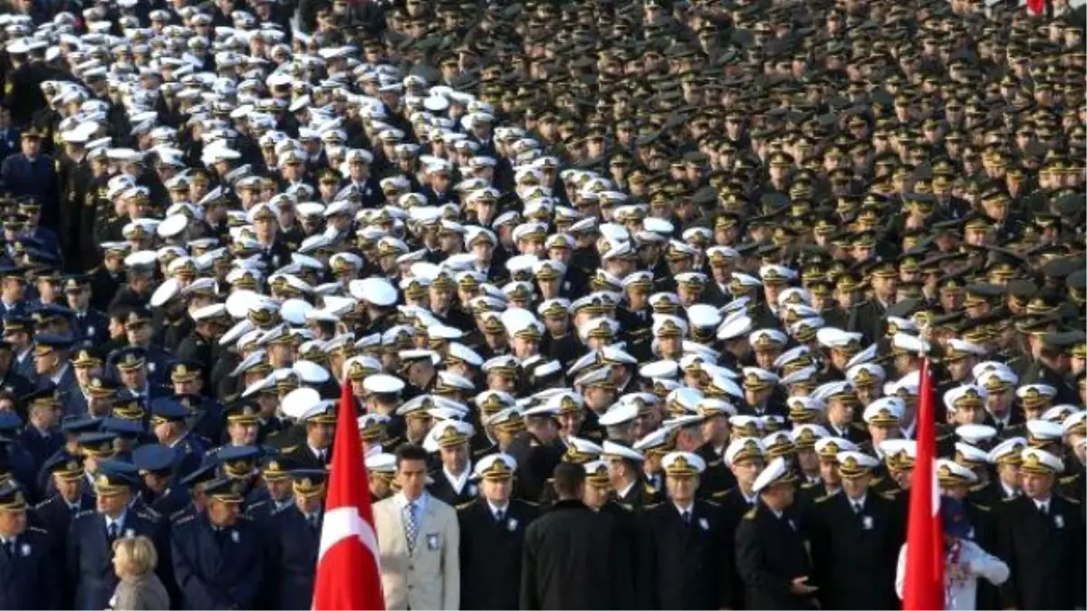 Atatürk, Vefatının 77. Yılında Anıtkabir\'de Düzenlenen Törenle Anıldı