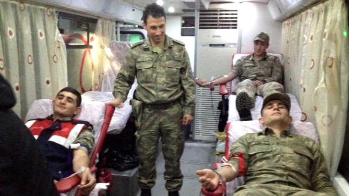 Ayvacık\'ta Rekor Kan Bağışı: 411 Ünite