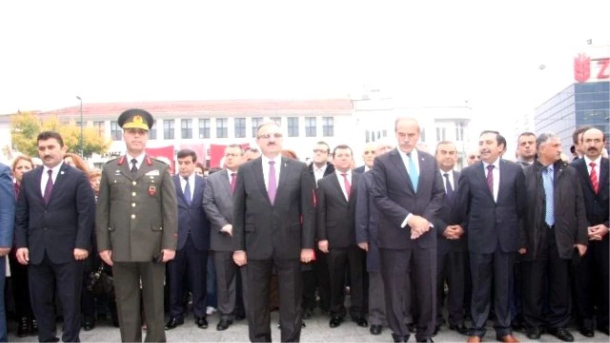 Atatürk Bursa\'da Törenlerle Anıldı