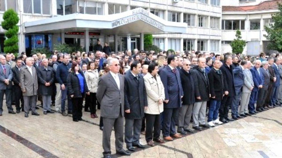Büyükşehir Ata\'yı Andı