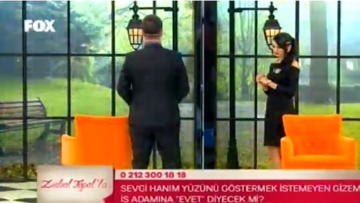 Damat Adayı Yüzünü Göstermeden Talibini Tavladı
