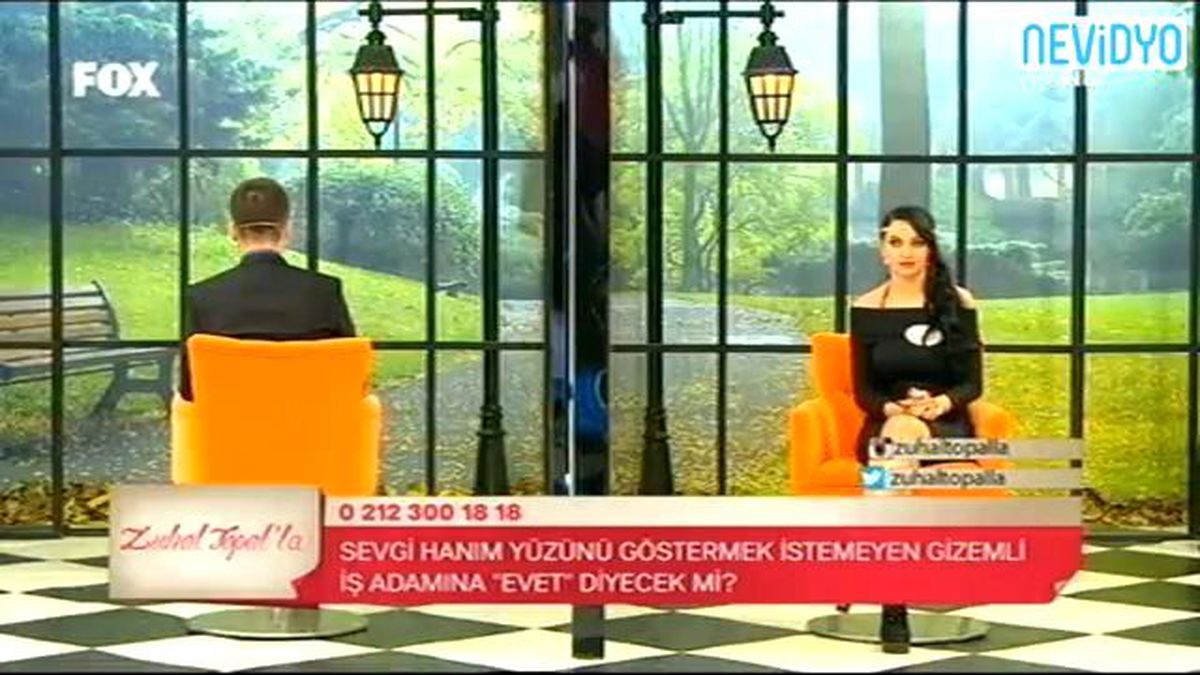 İzdivaç Programında Bir İlk! Yüzünü Göstermedi...