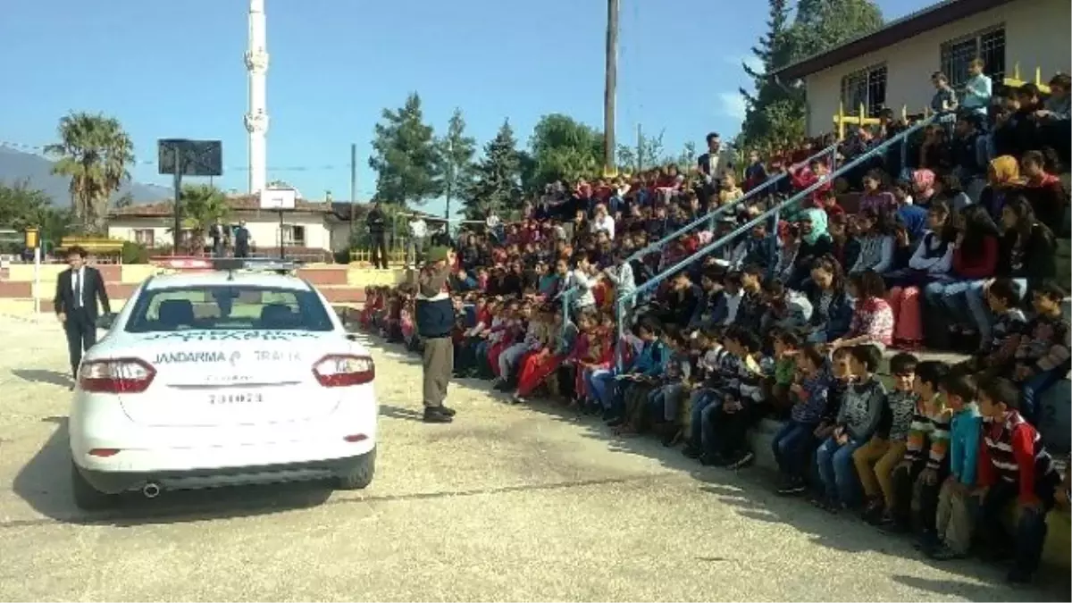 Jandarmadan Öğrencilere Trafik Eğitimi