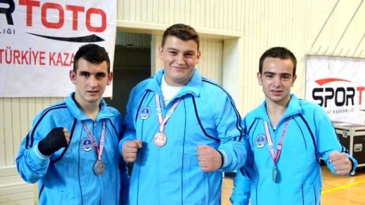 Kağıtsporlu Dört Boksör Finale Kaldı