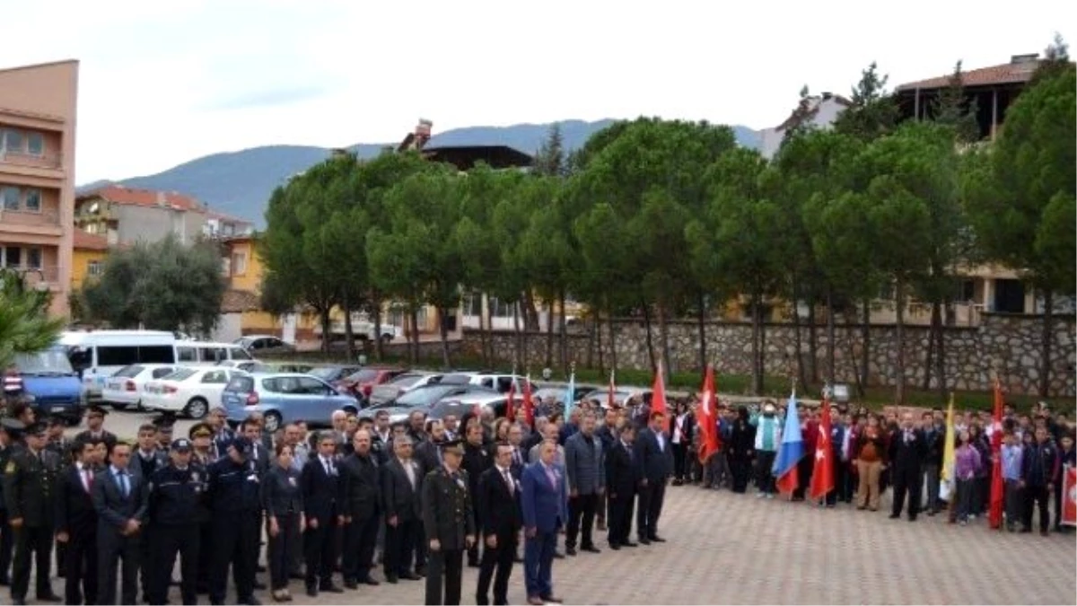 Karacasu\'da Atatürk Törenlerle Anıldı