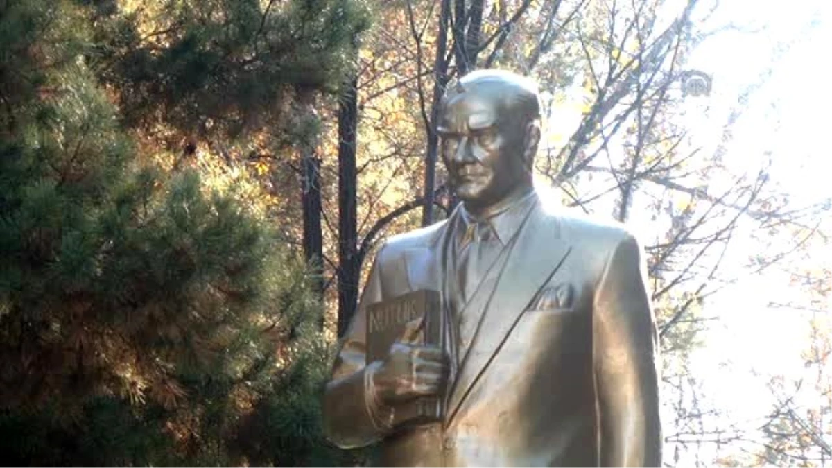 Kırgızistan\'da Gazi Mustafa Kemal Atatürk Anıldı